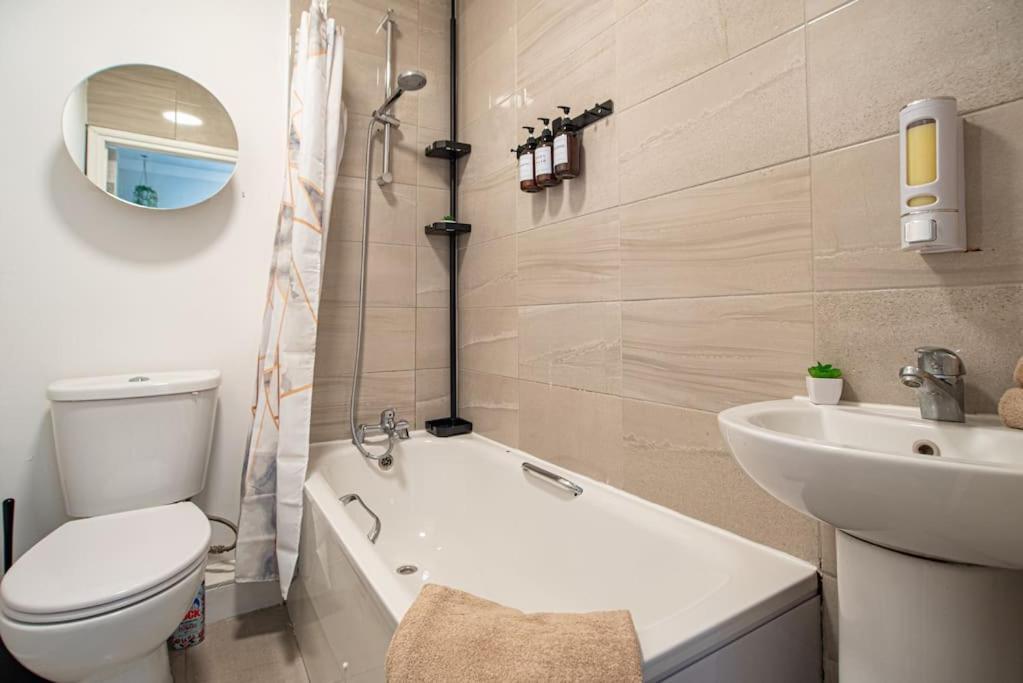 Watford Central Serviced Apartments 외부 사진