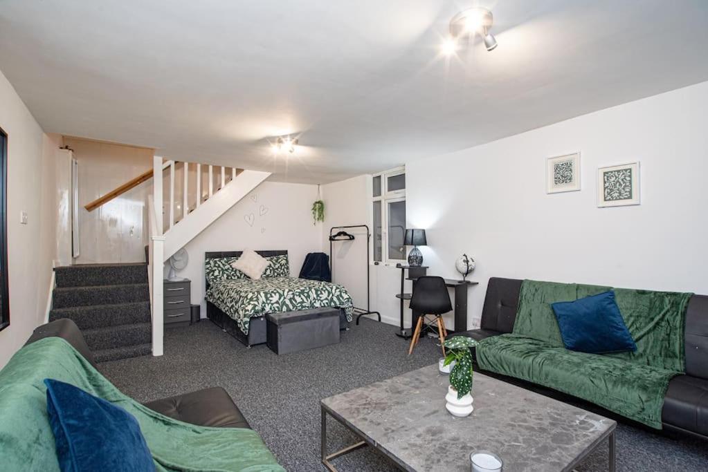 Watford Central Serviced Apartments 외부 사진